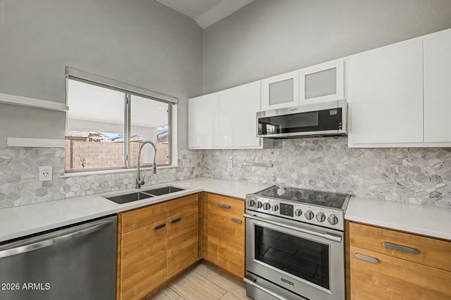 16640 W STATLER Street, Surprise, AZ 85388