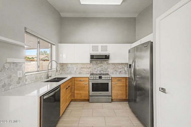 16640 W STATLER Street, Surprise, AZ 85388