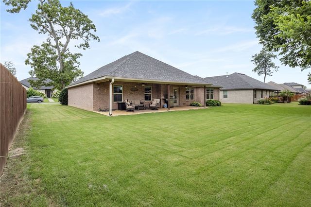 1898 S Harding Place, Fayetteville, AR 72701