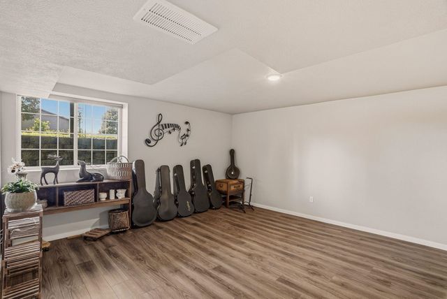 8111 N Panorama Dr, Spokane, WA 99208