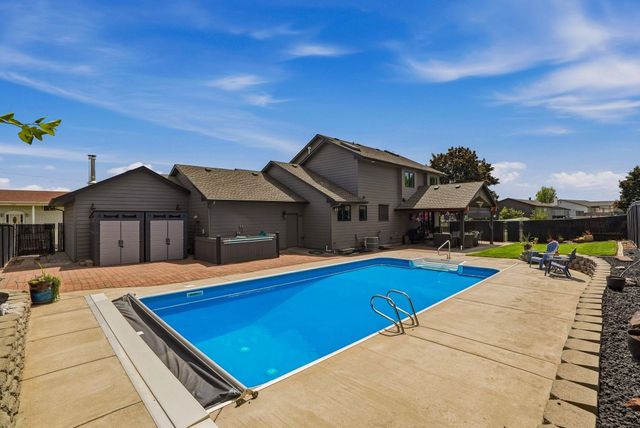 8111 N Panorama Dr, Spokane, WA 99208