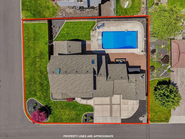 8111 N Panorama Dr, Spokane, WA 99208