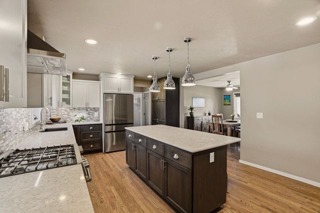 8111 N Panorama Dr, Spokane, WA 99208