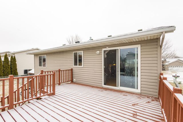 5219 56th Avenue NW, Rochester, MN 55901