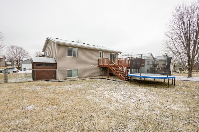 5219 56th Avenue NW, Rochester, MN 55901