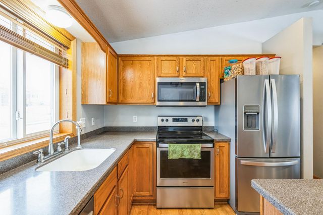 5219 56th Avenue NW, Rochester, MN 55901
