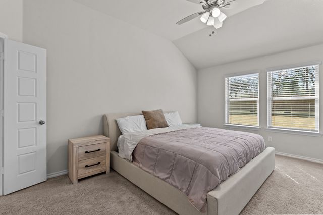908 Granite Drive, Azle, TX 76020