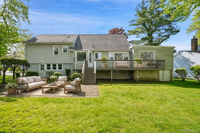 48 Stanton Circle, New Rochelle, NY 10804