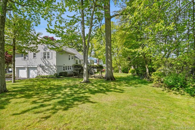 48 Stanton Circle, New Rochelle, NY 10804