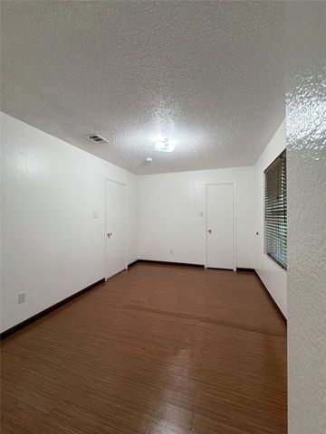 3009 Mira Vista Court, Dallas, TX 75236