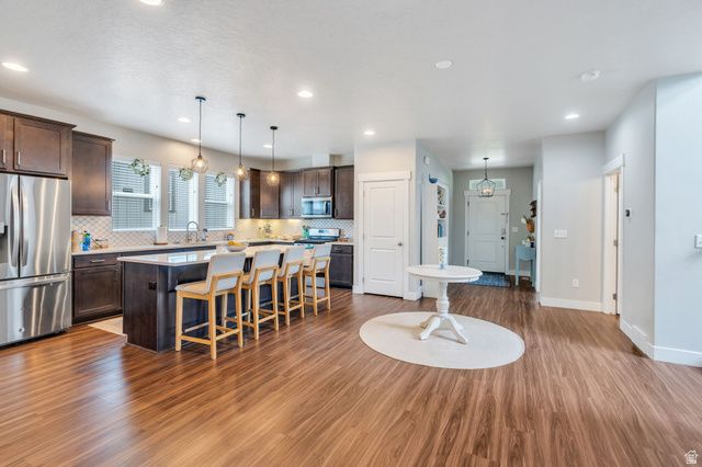6437 W EARLY BIRD DR, South Jordan, UT 84009