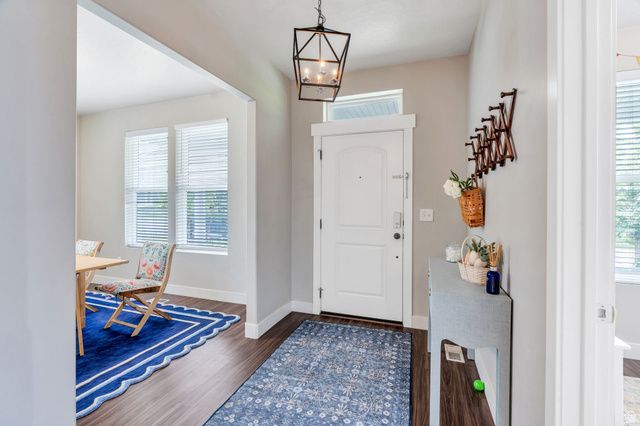 6437 W EARLY BIRD DR, South Jordan, UT 84009