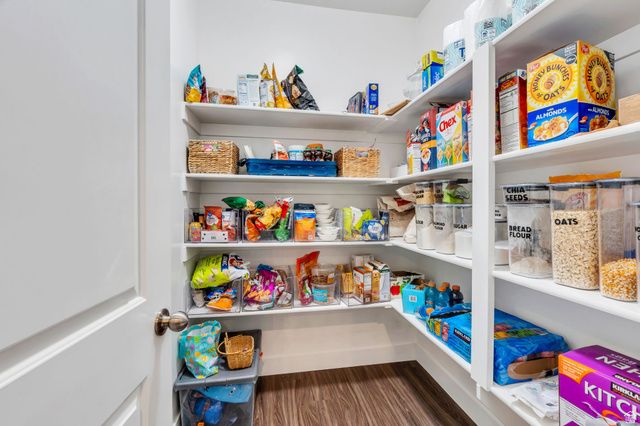 6437 W EARLY BIRD DR, South Jordan, UT 84009