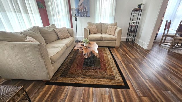 125 S Lincoln Street, Elkhorn, WI 53121