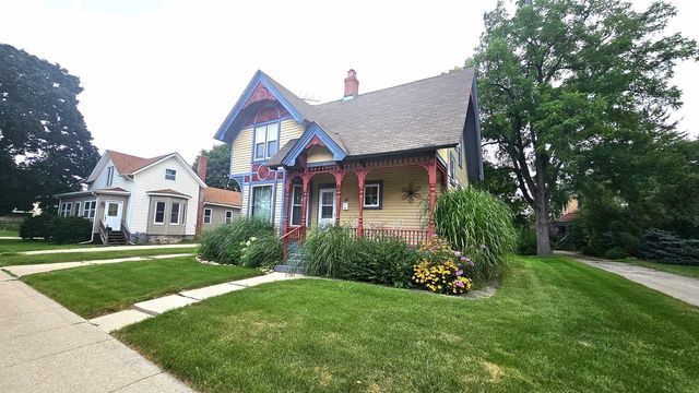 125 S Lincoln Street, Elkhorn, WI 53121