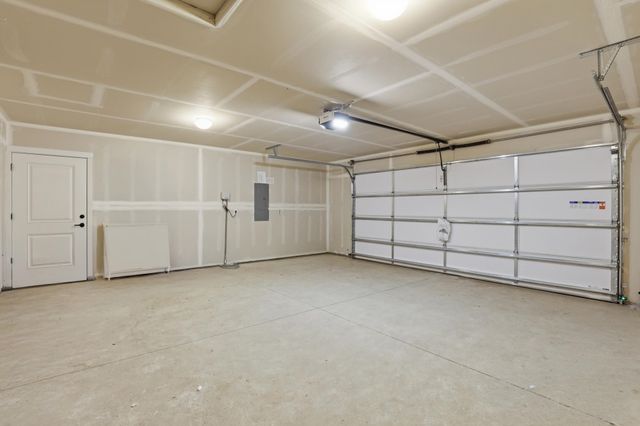 28 W 12th St, Deer Park, WA 99006