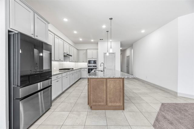 19914 Valentina Pointe Drive, Cypress, TX 77433