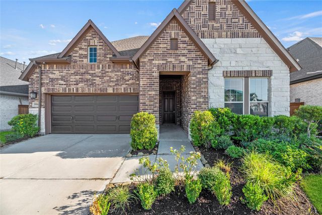 19914 Valentina Pointe Drive, Cypress, TX 77433