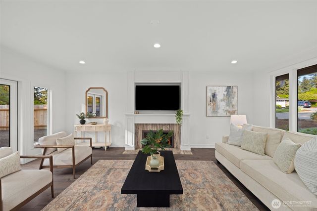 8533 SE 76th Place, Mercer Island, WA 98040