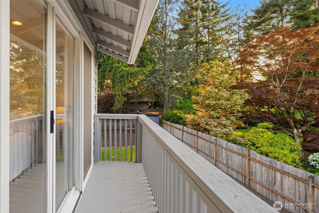 8533 SE 76th Place, Mercer Island, WA 98040