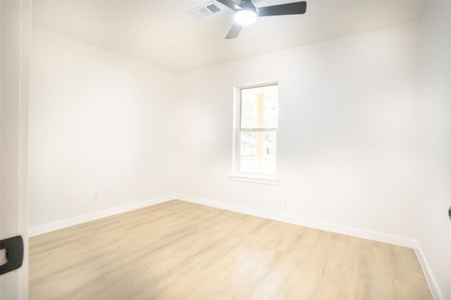 2408 Lynne Way, Brenham, TX 77450
