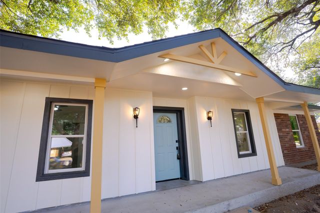 2408 Lynne Way, Brenham, TX 77450