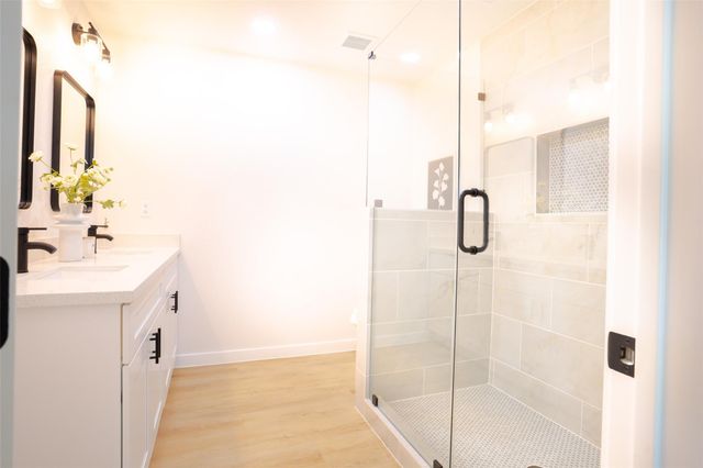 2408 Lynne Way, Brenham, TX 77450