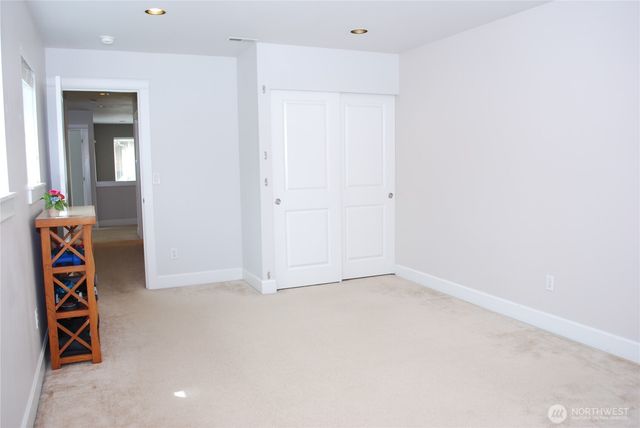 5304 151st Avenue Ct E, Sumner, WA 98390