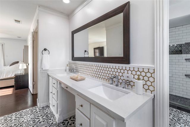 2906 Pacific Court, Irving, TX 75062