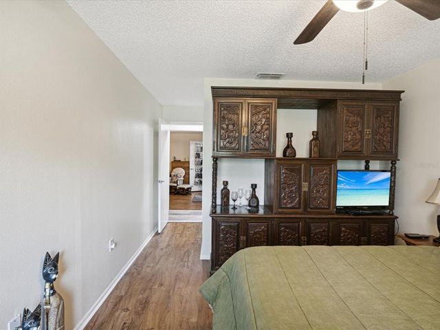 8158 STURBRIDGE COURT D, Weeki Wachee, FL 34613