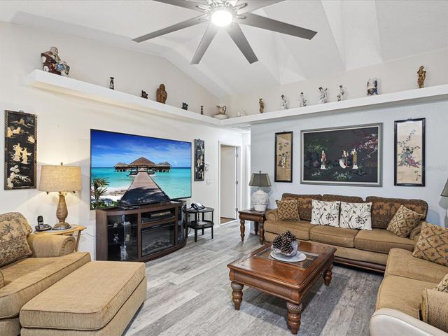 8158 STURBRIDGE COURT D, Weeki Wachee, FL 34613