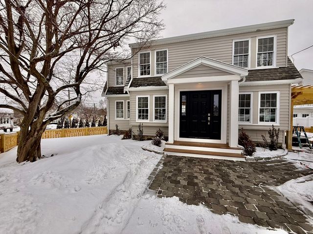 281 Elmwood Ave, Quincy, MA 02169