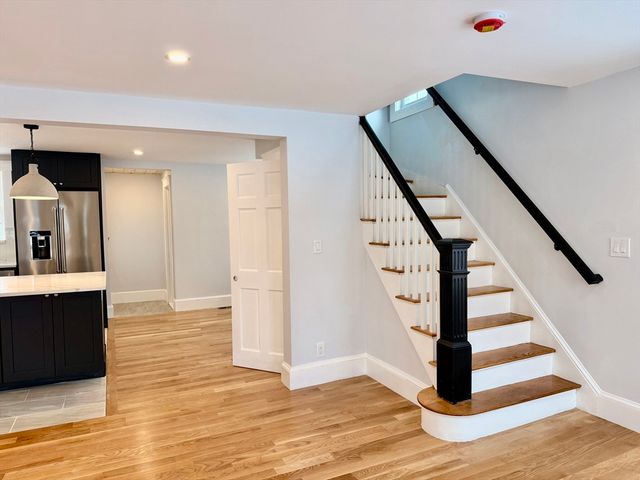 281 Elmwood Ave, Quincy, MA 02169