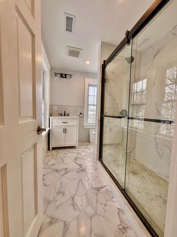 281 Elmwood Ave, Quincy, MA 02169