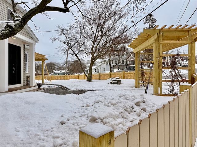 281 Elmwood Ave, Quincy, MA 02169