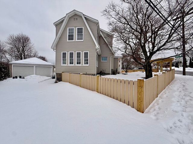 281 Elmwood Ave, Quincy, MA 02169