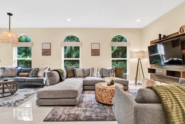 1311 NW 2ND Circle, Boca Raton, FL 33432