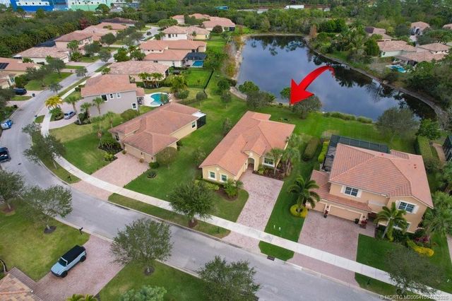 8121 SW Marin Drive, Stuart, FL 34997