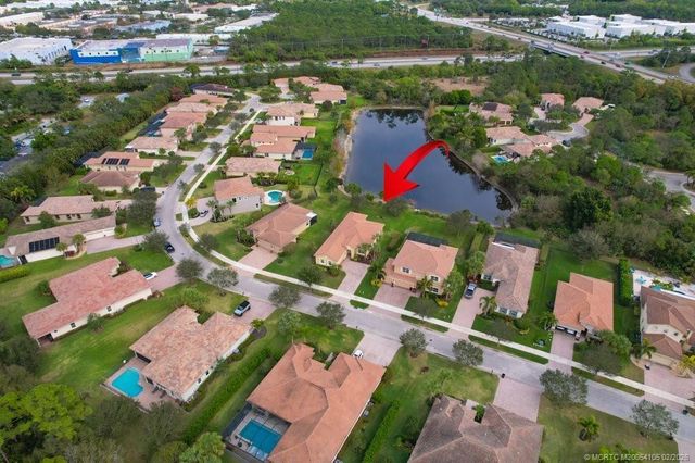 8121 SW Marin Drive, Stuart, FL 34997