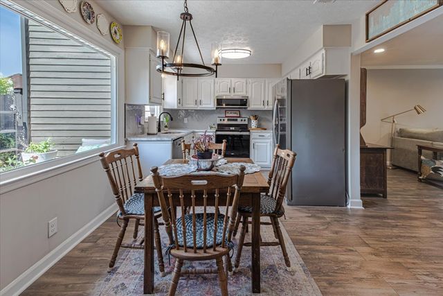 237 Highland Villa Cir, Nashville, TN 37211