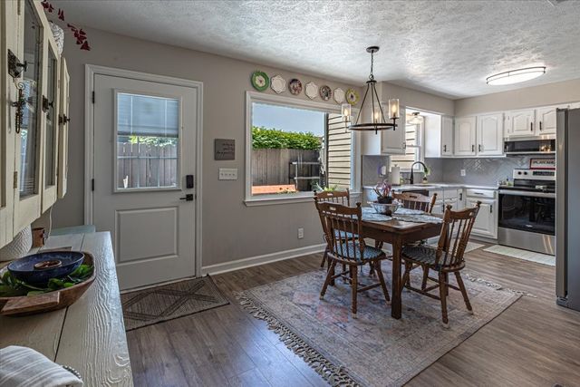 237 Highland Villa Cir, Nashville, TN 37211