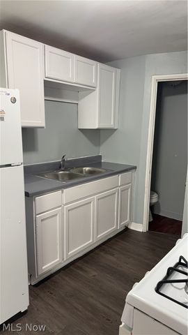 19608 Shakerwood Road, Warrensville Heights, OH 44122