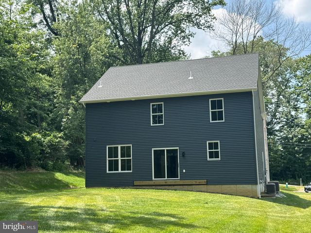 731 LOCUST GROVE RD, York, PA 17402