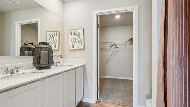 4220 NE 11th Street, Ankeny, IA 50021