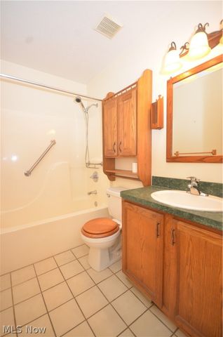 2641 Burridge Circle, Twinsburg, OH 44087