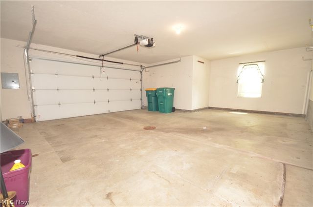 2641 Burridge Circle, Twinsburg, OH 44087