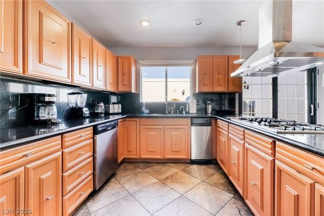 909 Cashman Drive, Las Vegas, NV 89107