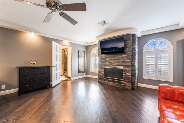 909 Cashman Drive, Las Vegas, NV 89107