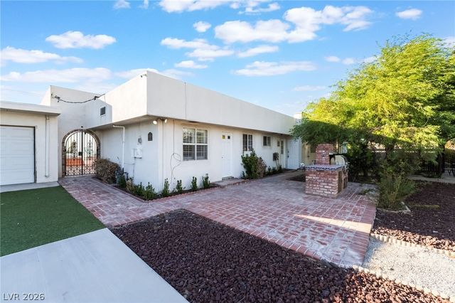 909 Cashman Drive, Las Vegas, NV 89107