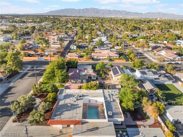 909 Cashman Drive, Las Vegas, NV 89107